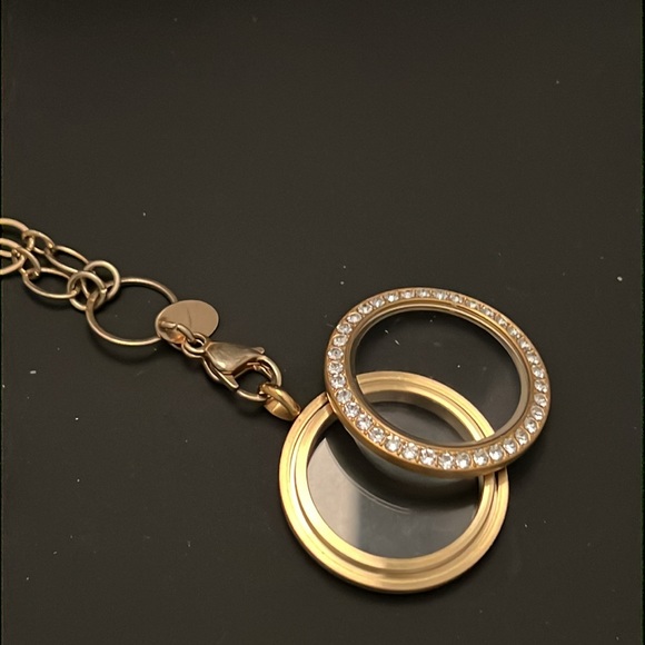 Origami Owl Charm Pendant with Charms - Picture 4 of 5